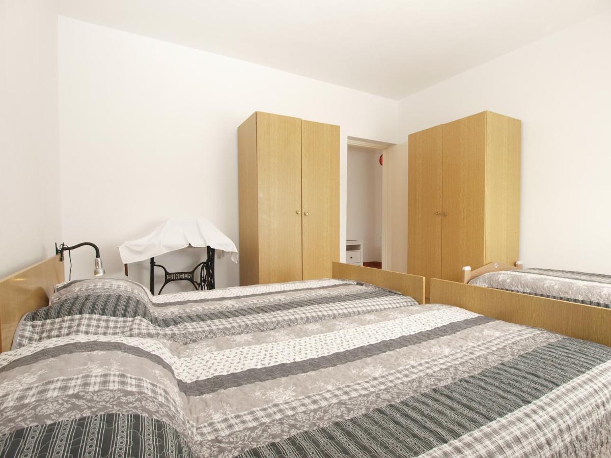 Apartment Slavica 2010 Πούλα Εξωτερικό φωτογραφία