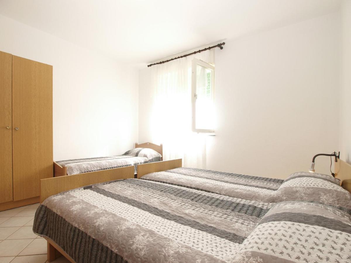 Apartment Slavica 2010 Πούλα Εξωτερικό φωτογραφία